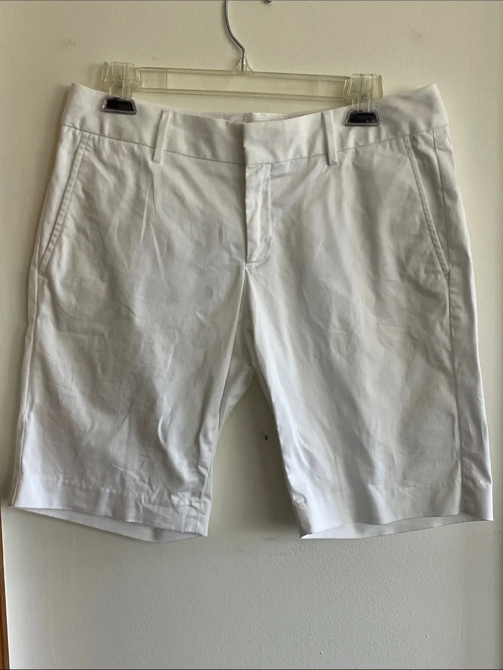 BANANA REPUBLIC Martin Fit White Bermuda Shorts with Back Flap Pockets 8